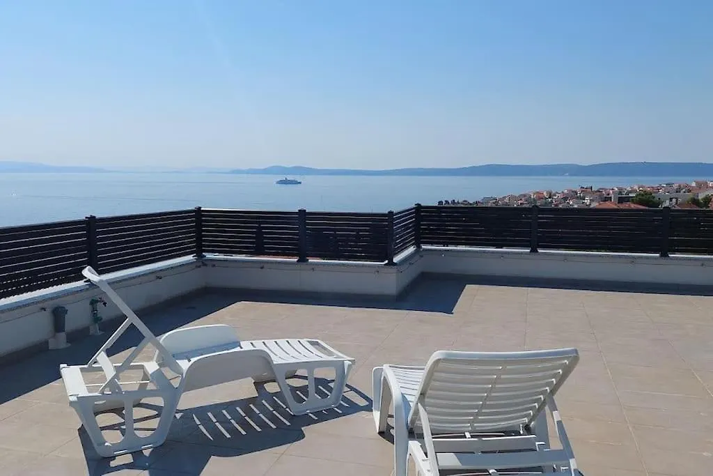 Apartment Vista Oasis With Pool And Terrace Trogir