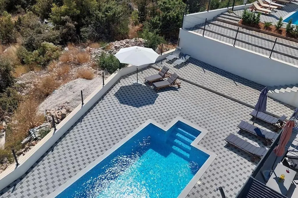 Apartment Vista Oasis With Pool And Terrace Trogir