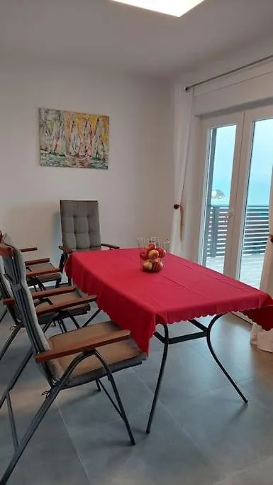 Apartment Vista Oasis With Pool And Terrace Trogir